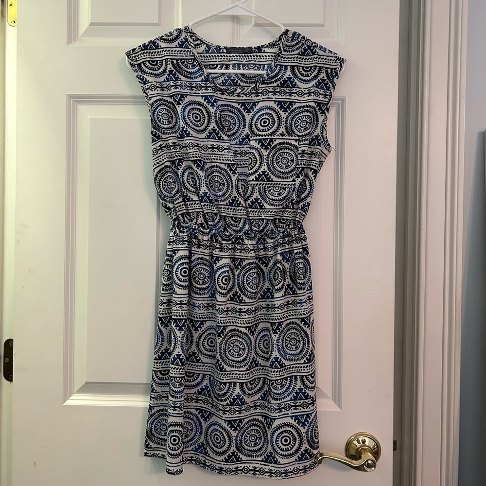 Blue/navy/white sleeveless dress
